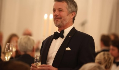 Koning Frederik kreeg fles sterke drank van Chinese president
