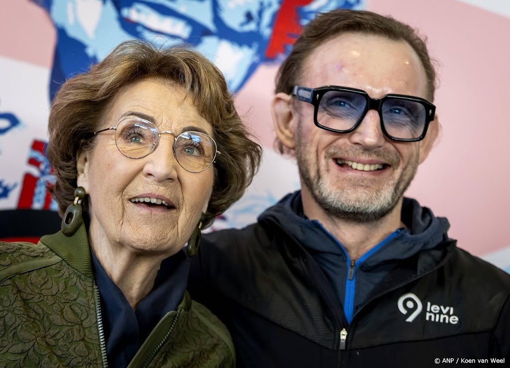 Schaatsen van prinses Margriet na val verloot voor goede doel