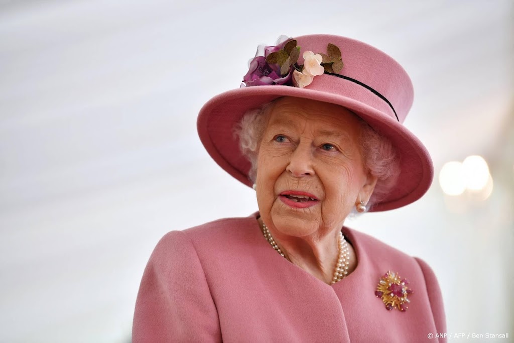Britse koninklijke familie viert 100e verjaardag Elizabeth