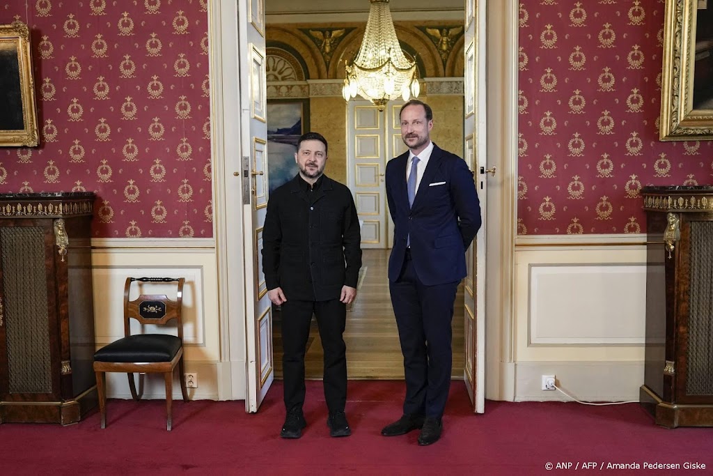Haakon ontvangt Zelensky op paleis voor audiëntie