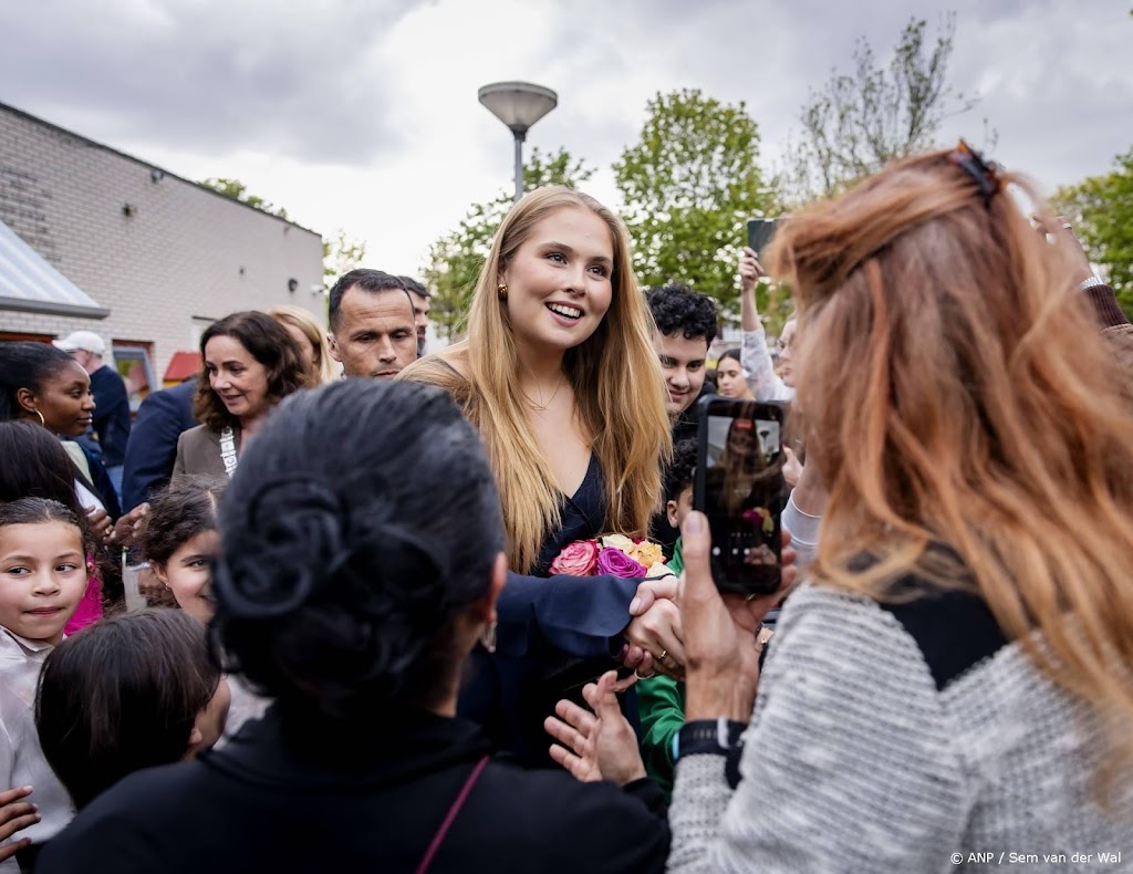 Amalia in gesprek over jongeren en criminaliteit in Amsterdam