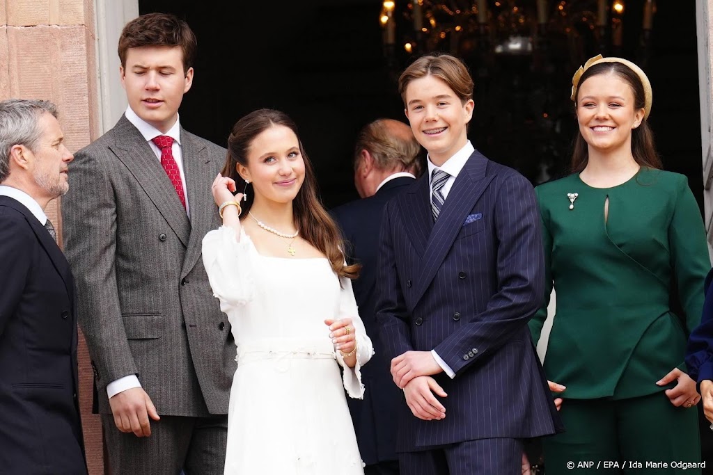 Confirmatie Deense prins Vincent en prinses Josephine begonnen
