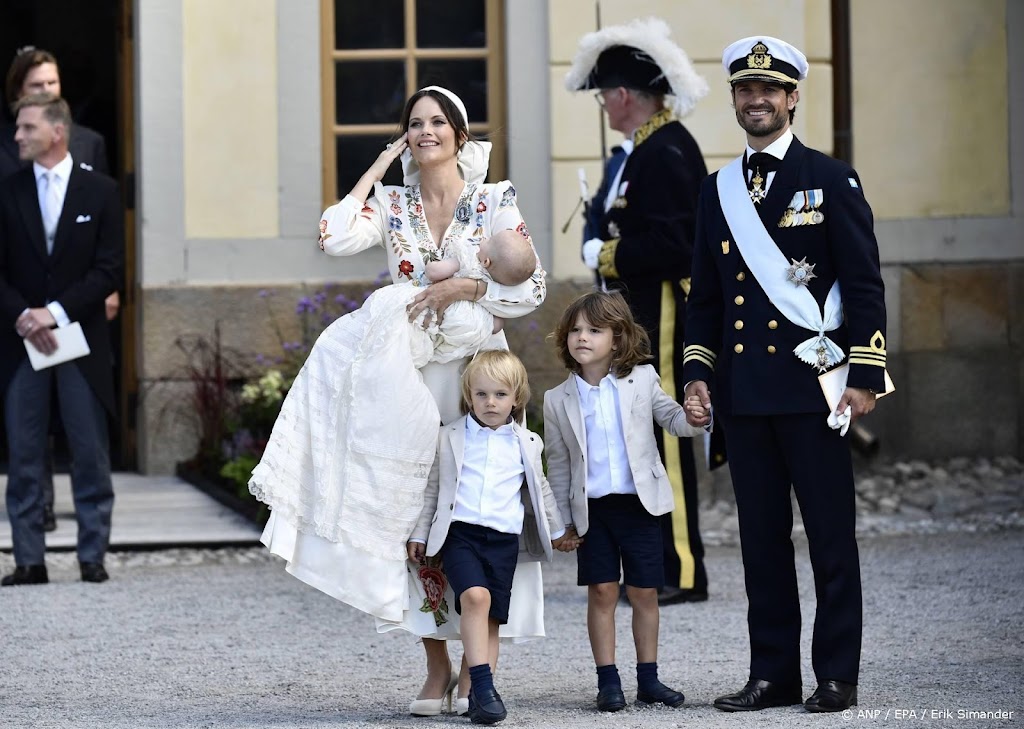 Carl Philip en Sofia delen nieuwe foto van jarige Alexander