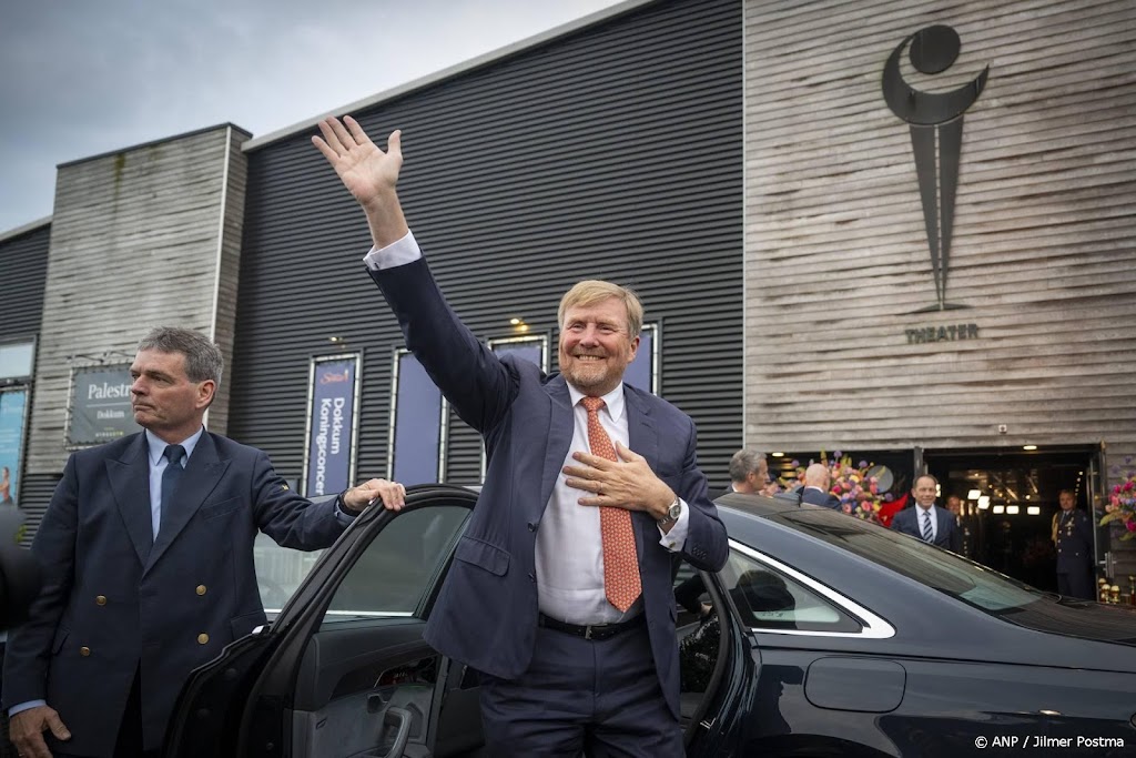 Dokkum legt ijsvloer aan voor komst koninklijke familie