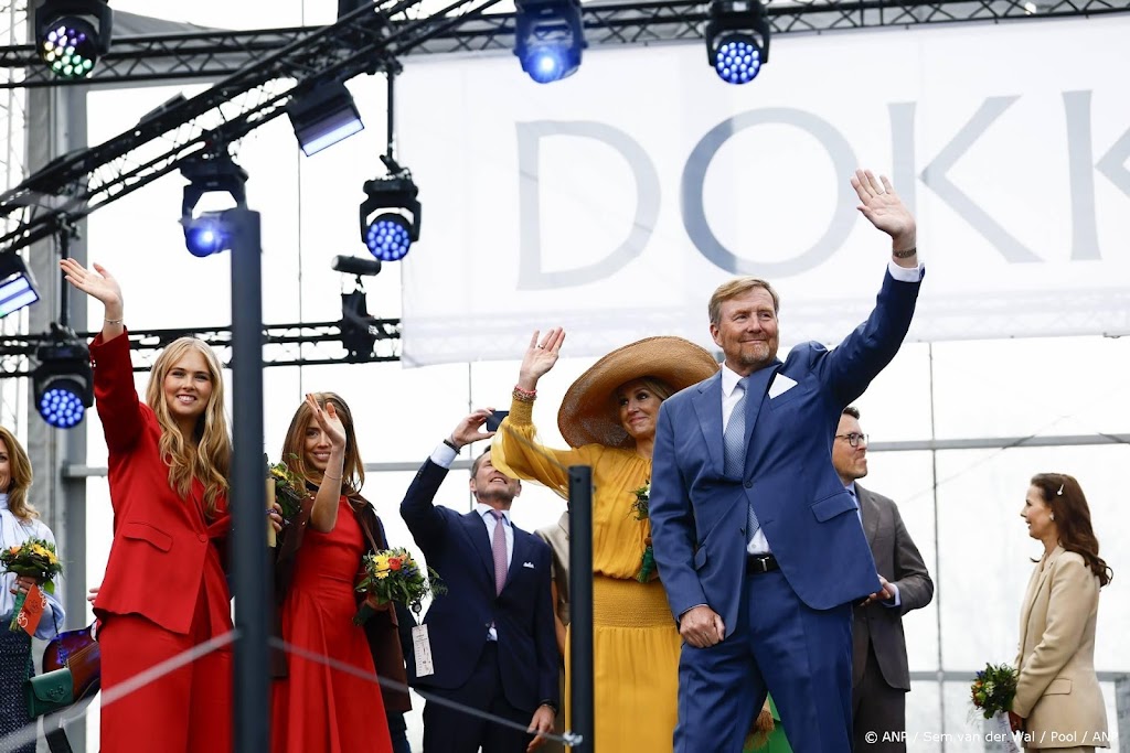 Willem-Alexander dankt Dokkum voor 'onvergetelijke Koningsdag'