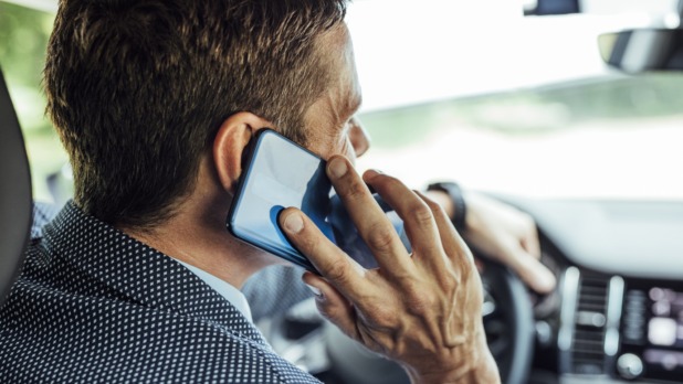 bellen in de auto