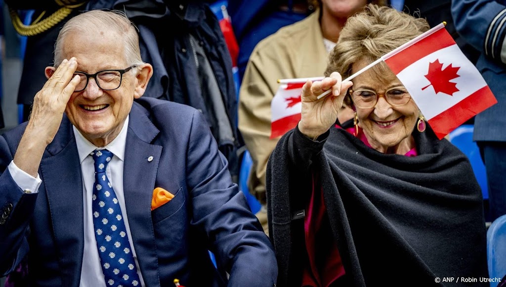 Margriet en Pieter van Vollenhoven bezoeken stadhuis in Ottawa
