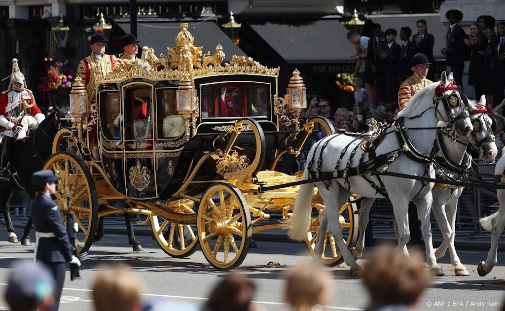 Britse paarden getraind voor rijtoer opening parlementair jaar
