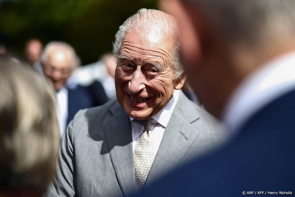 Radiozender zegt sorry voor doodverklaren koning Charles