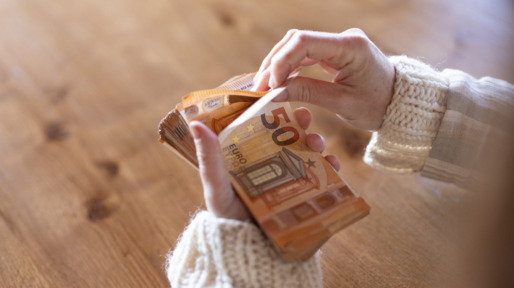 Euro geld uittellen
