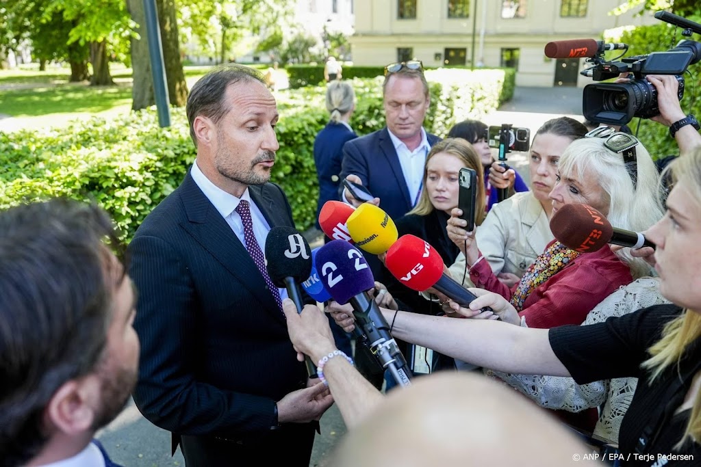 Haakon zwijgt over mogelijke longtransplantatie Mette-Marit