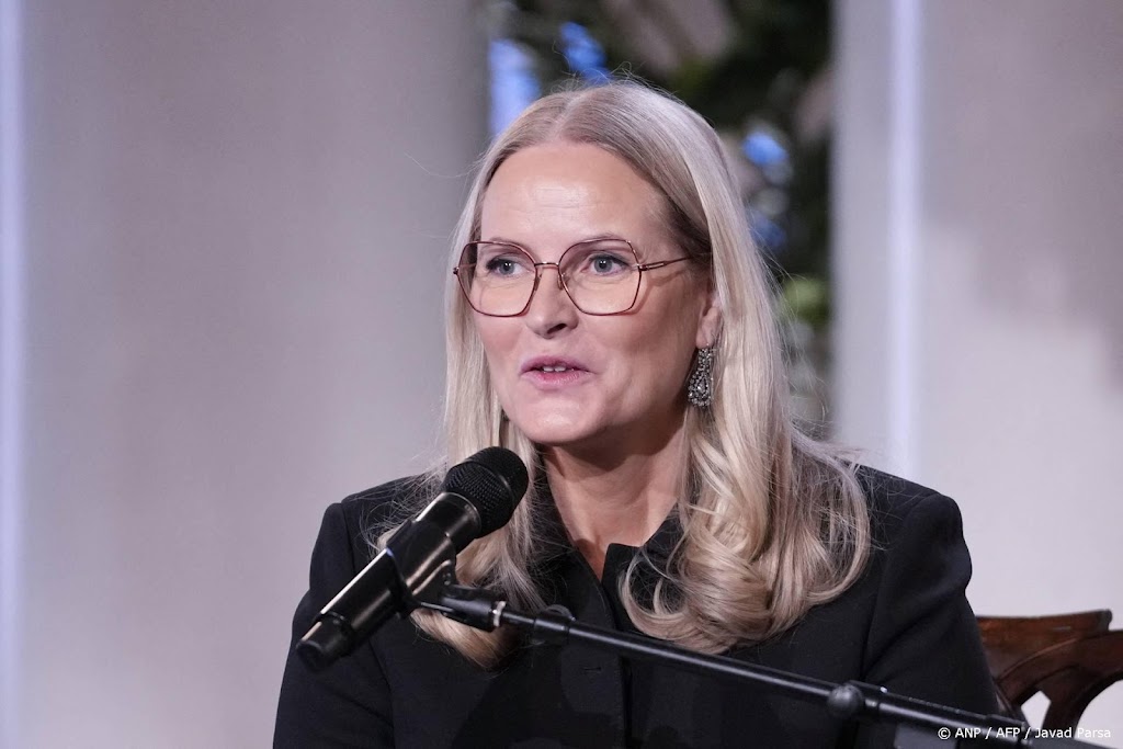 Meta onderzoekt profielen die AI-foto's van Mette-Marit delen