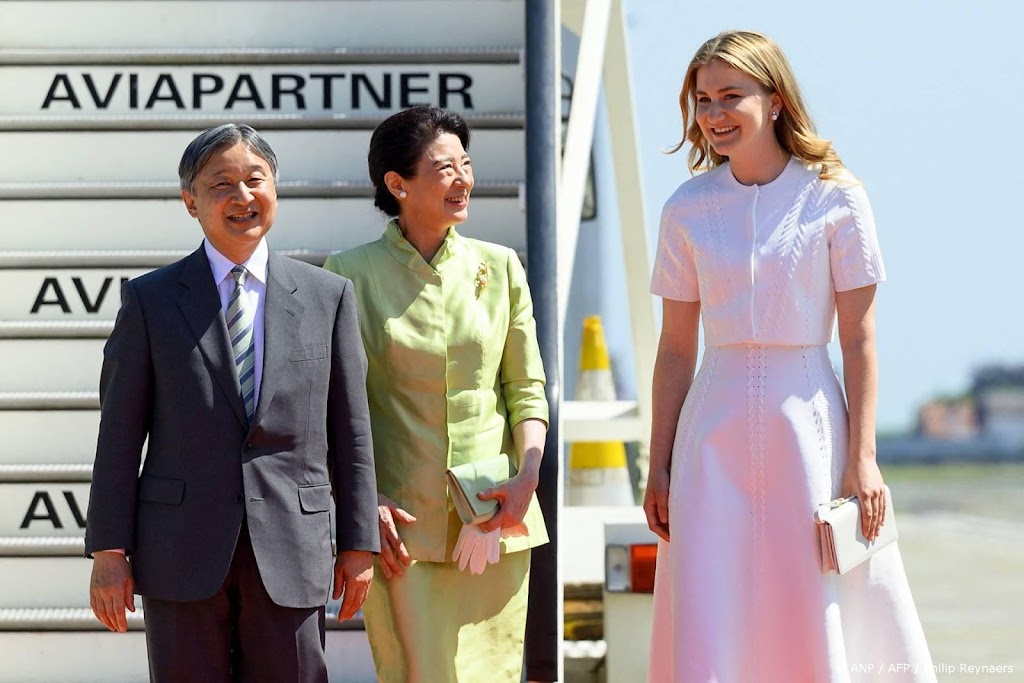 Elisabeth maakt debuut tijdens staatsbanket met Japanse keizer
