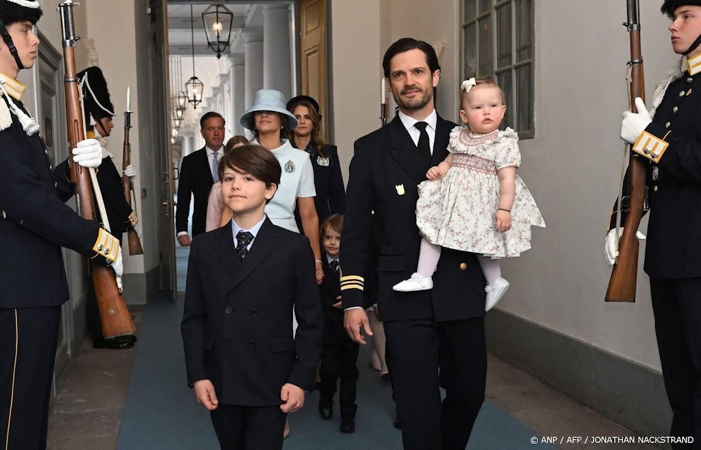 Carl Philip deelt foto van kinderen en wenst volgers fijne zomer