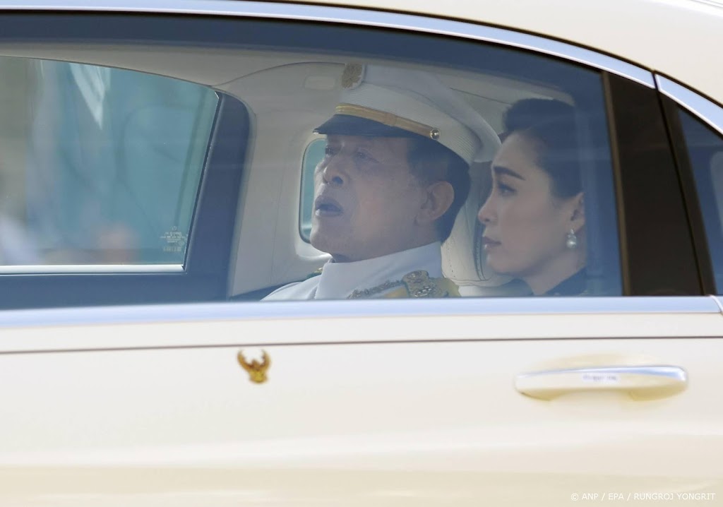 Thais koningspaar arriveert kort na dood prinses in Frankrijk
