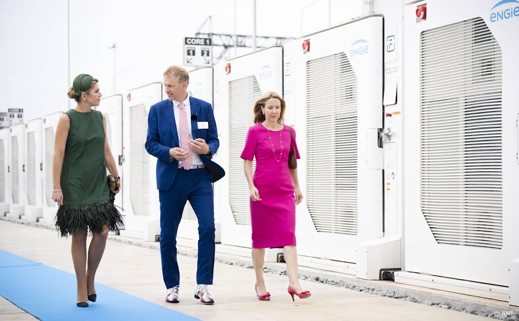 Koningin Máxima opent nieuw batterijpark in Flevoland