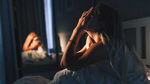 Vrouw slaapt slecht