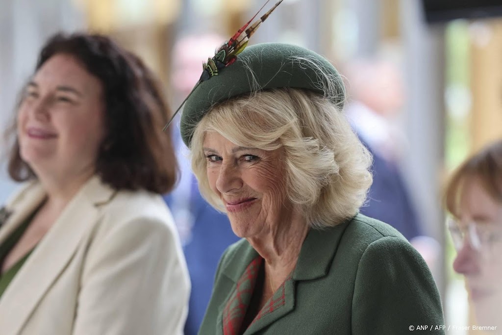 Camilla viert jubileum 'universele held' Winnie de Poeh