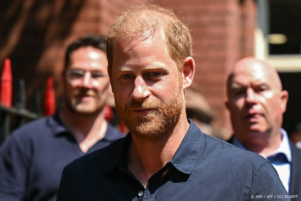 Harry neemt kinderen mee naar ouderlijk huis prinses Diana