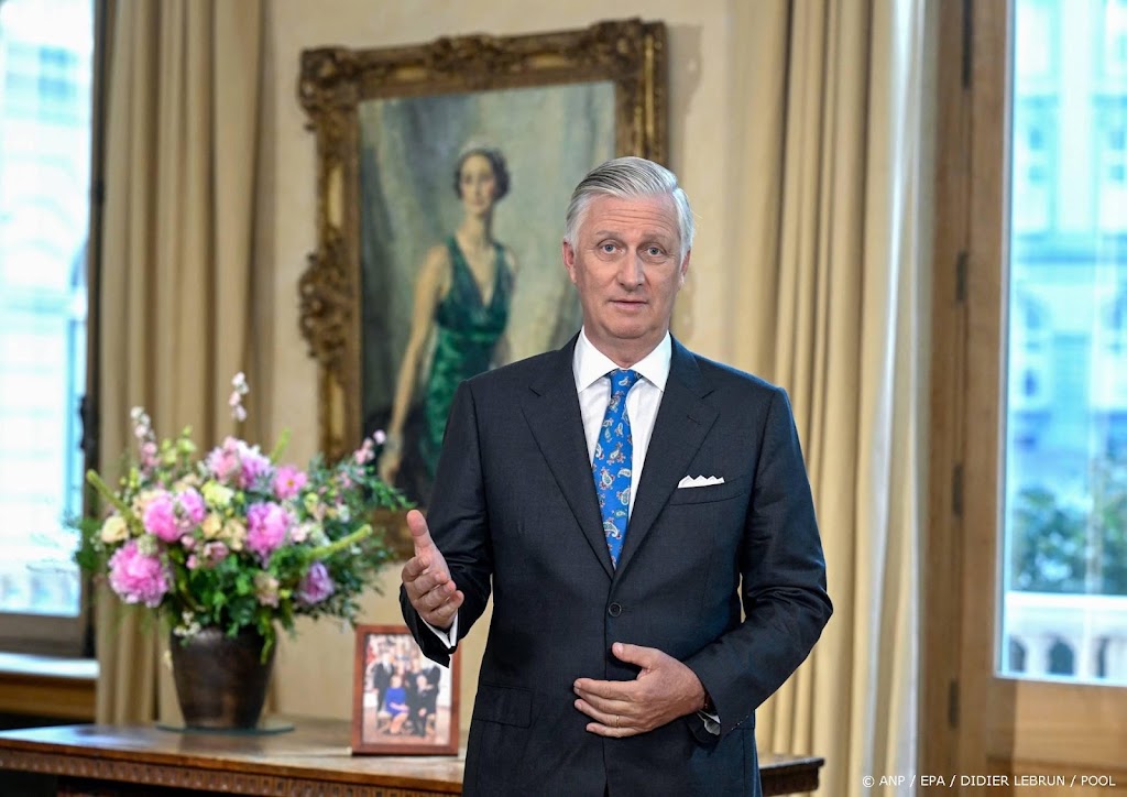 Koning Filip kent negen Belgen adellijke titel toe