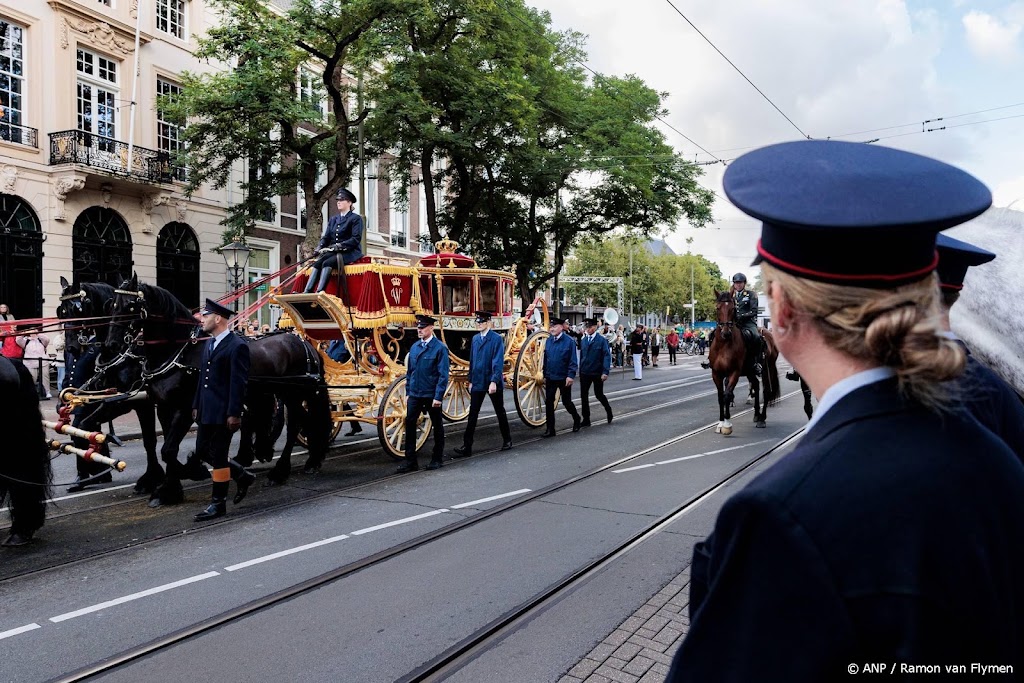 Extra aandacht voor jarige Glazen Koets in Koninklijke Stallen