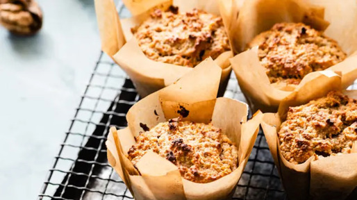 Ontbijtmuffins met banaan en walnoot