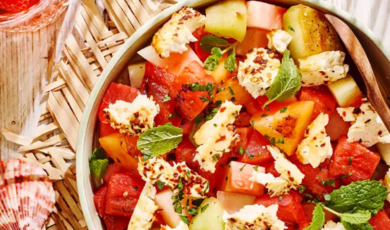 Salade van gegrilde meloen met gebakken chilifeta