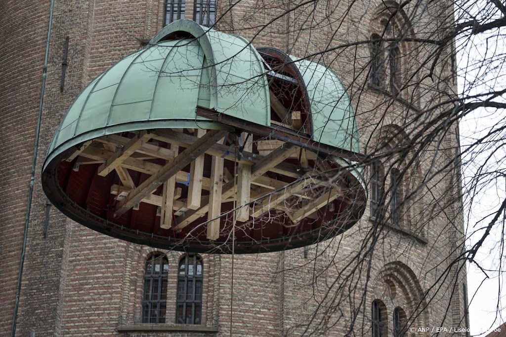 Frederik heropent observatorium op dag van zonsverduistering