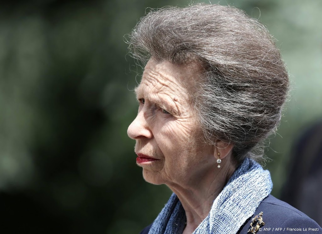 Prinses Anne bij repetitie van Royal Edinburgh Military Tattoo