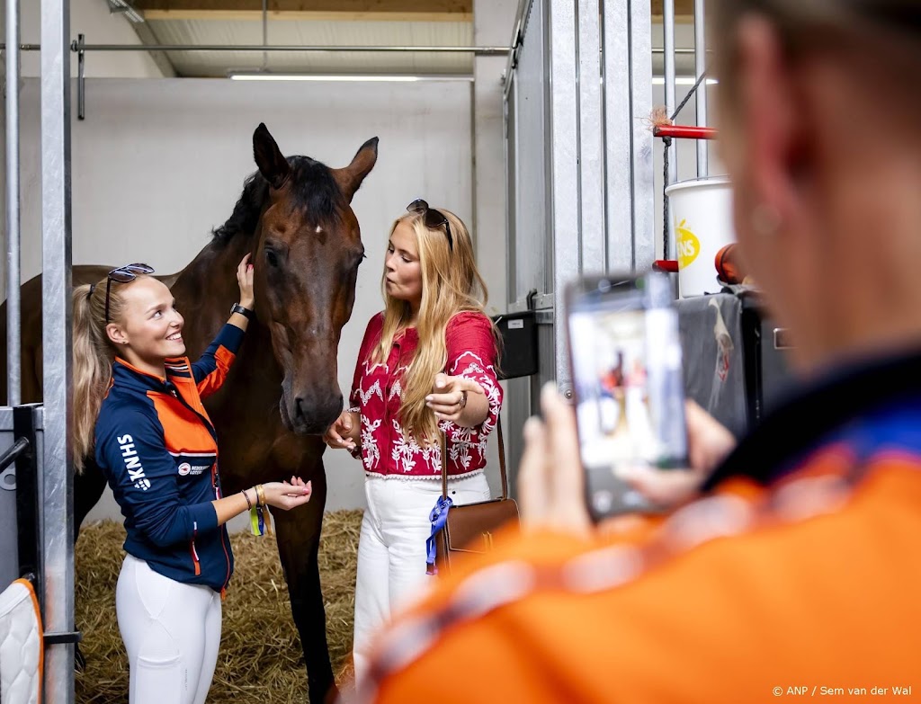 Amalia vindt aanwezigheid bij WK paardensport 'waanzinnig gaaf'