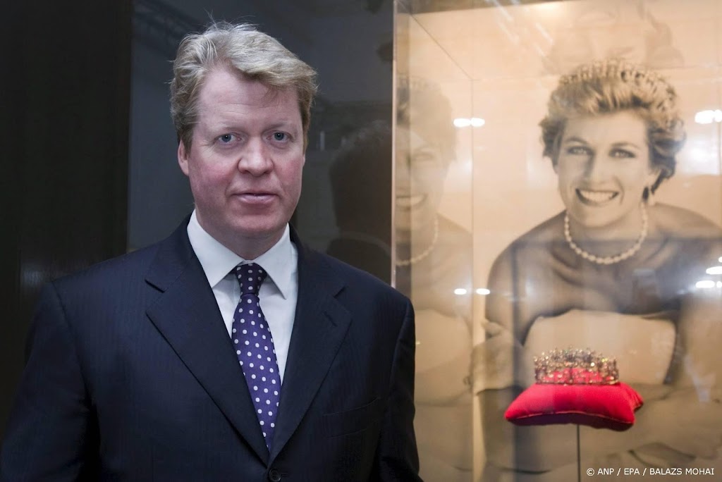Charles Spencer komt met boek over zus prinses Diana