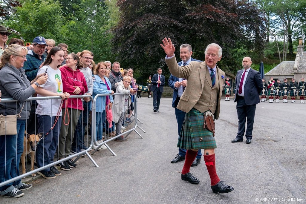 Koning Charles begint aan zomervakantie in Balmoral