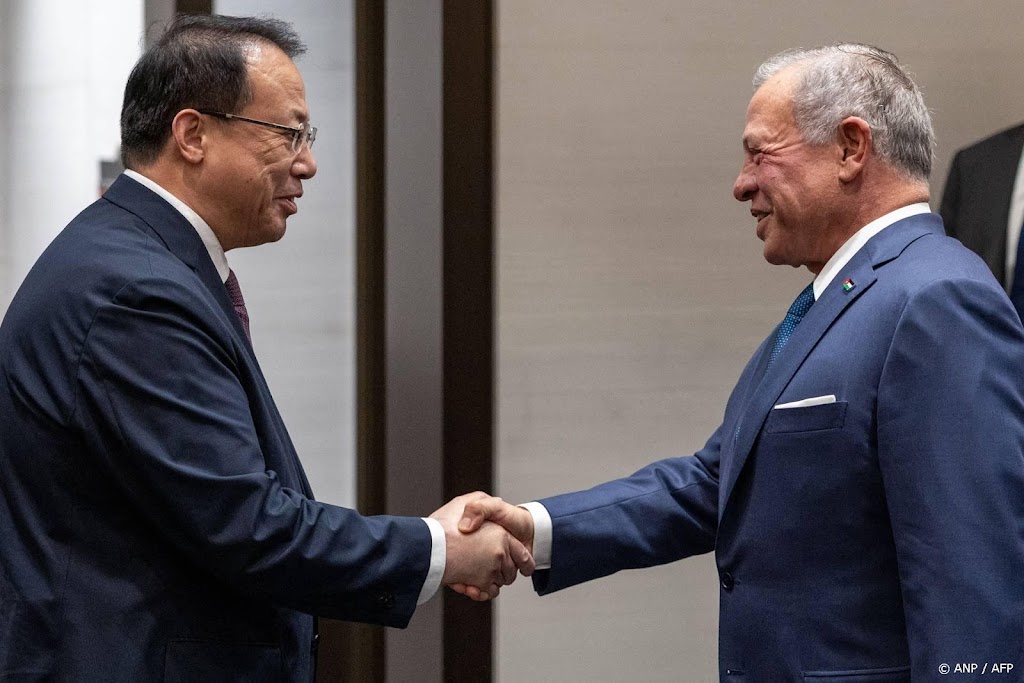 Koning Abdullah spreekt burgemeester van Shanghai op staatsbezoek