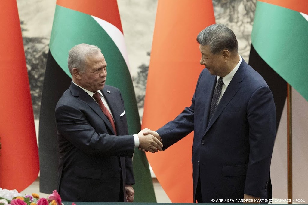 Abdullah met jongste kinderen op bezoek bij Chinese president