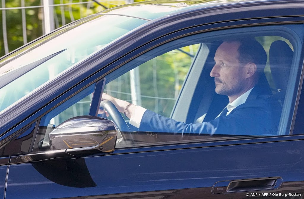 Kroonprins en kroonprinses opnieuw op bezoek bij koning Harald