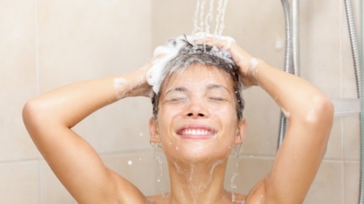 haarwassen_vrouw_725x483