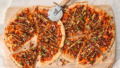 Pittige proteïnepizza - lekker en snel recept van voedingscoach Lot Beukers