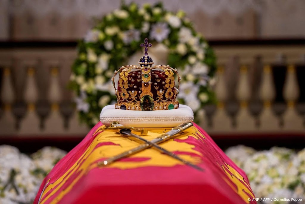 Noorse barren openen eerder voor uitvaart Harald op groot scherm