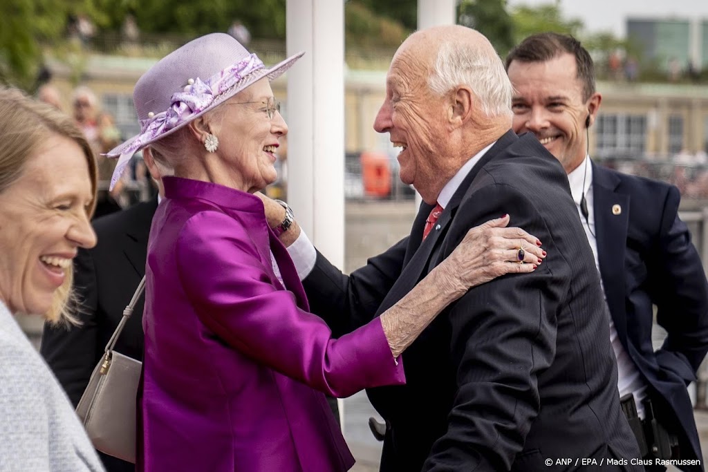 Koningin Margrethe naar uitvaart Noorse koning Harald