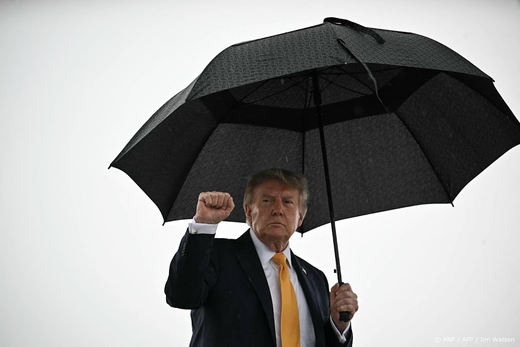 Trump waarschijnlijk niet bij uitvaart koning Harald