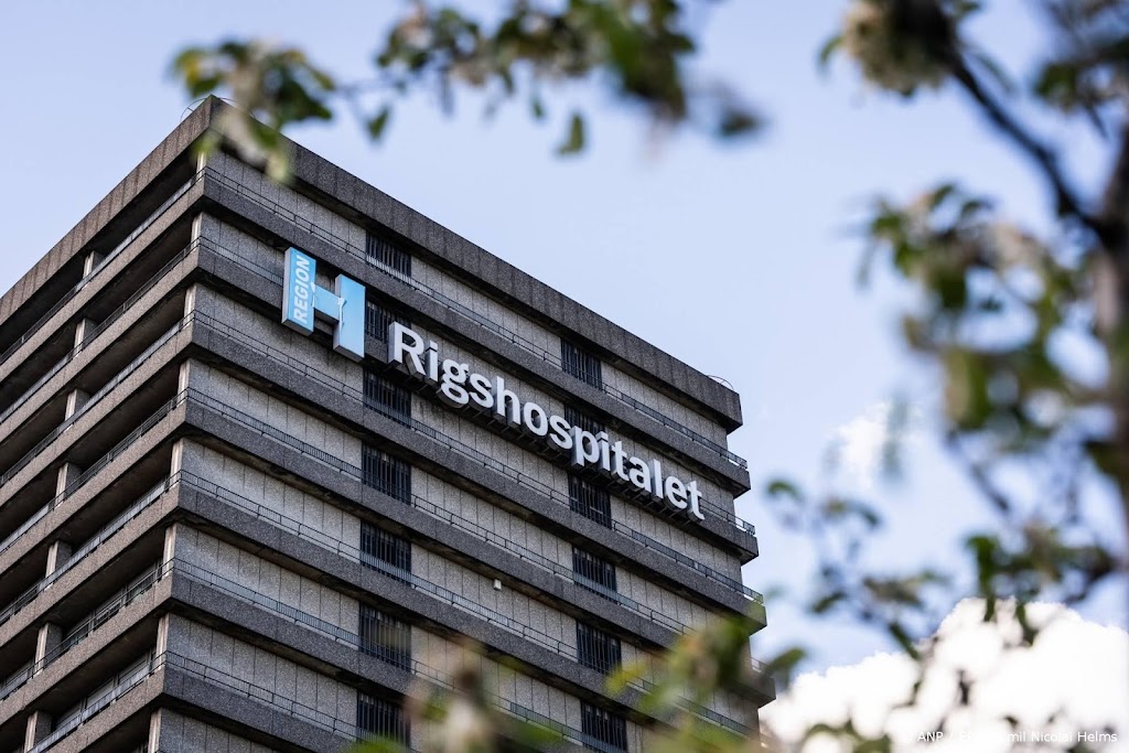 Margrethe opnieuw opgenomen in ziekenhuis, mist uitvaart Harald