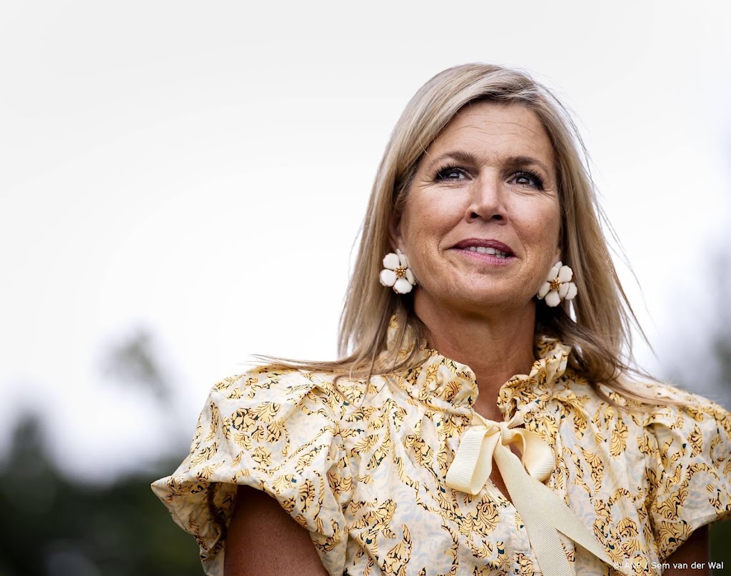Máxima bezoekt NAC voor docu mentale gezondheid in voetbalwereld