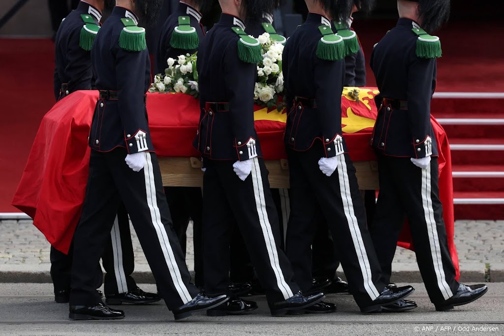 Dertig soldaten onwel tijdens uitvaart Harald