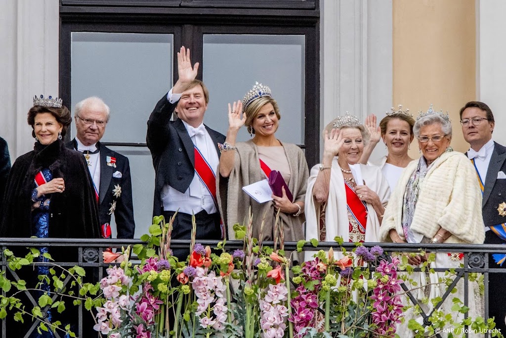 Zweeds koningspaar steunt Noorse royals na overlijden Astrid