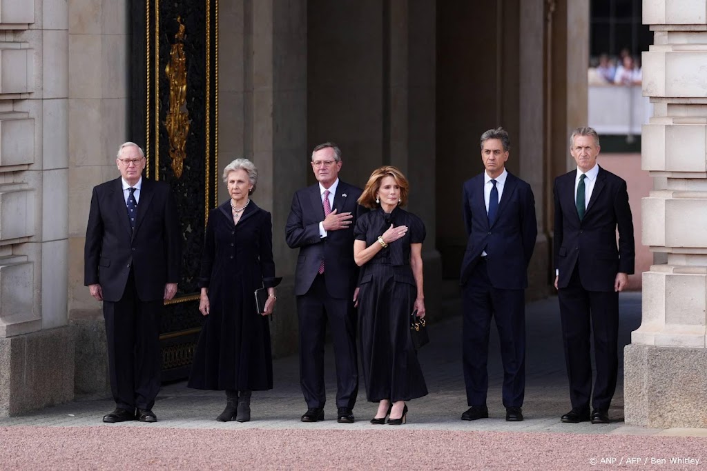 Brits hof herdenkt terreuraanslagen 9/11 met ceremonie