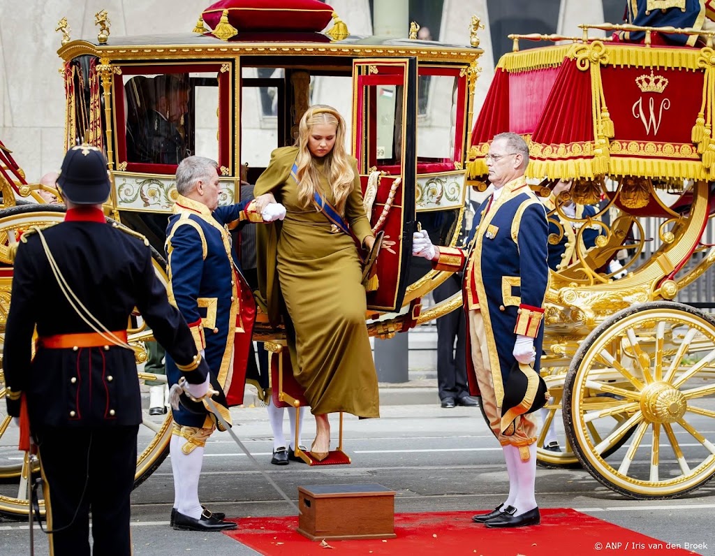 Amalia, Alexia en Laurentien in het groen op Prinsjesdag