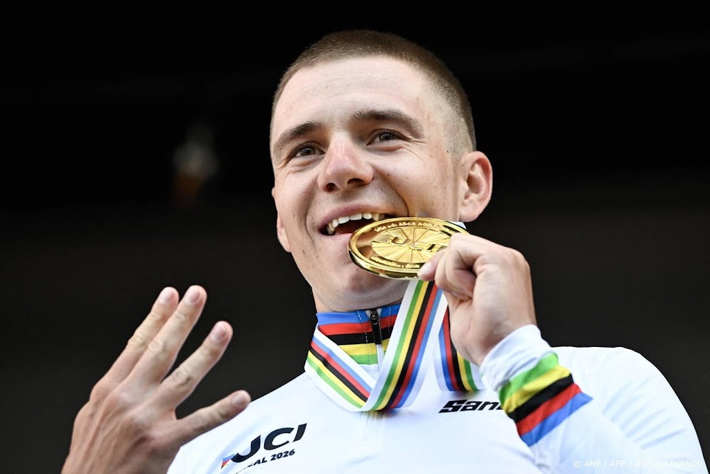 Belgisch hof trots op vierde wereldtitel Evenepoel