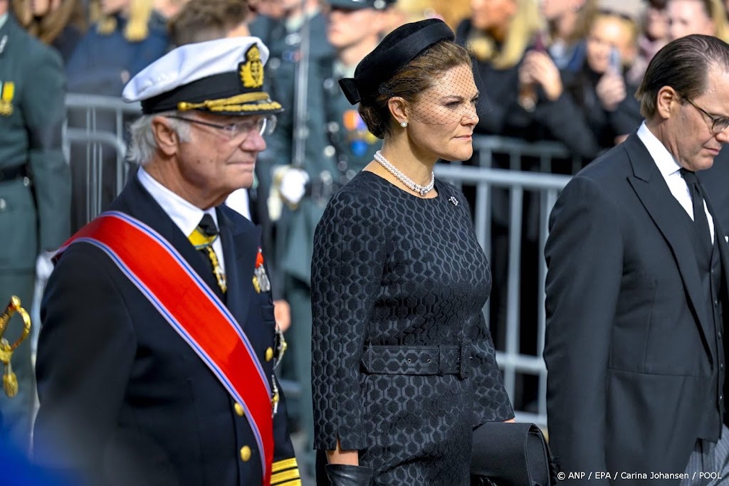 Zweedse kroonprinses Victoria naar uitvaart Astrid