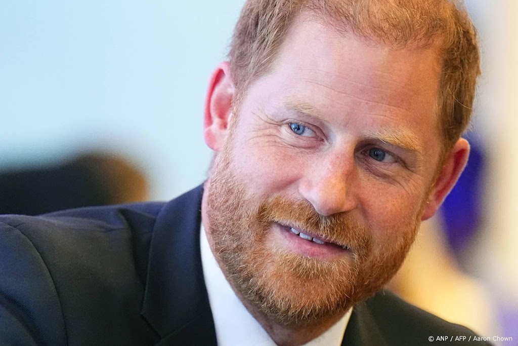 Harry noemt het 'geweldig' weer terug in thuisland te zijn
