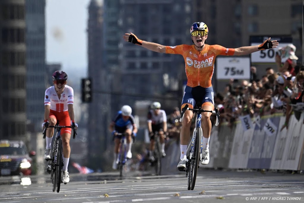 Koningspaar feliciteert Demi Vollering met wereldtitel